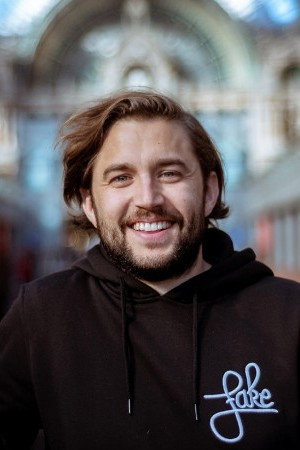 Dempsey Hendrickx as Vince Willems in De Buurtpolitie: De Perfecte Overval