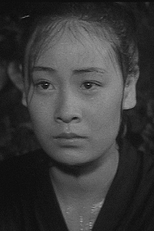 宗方奈美 as Yoshiko in The Izu Dancer