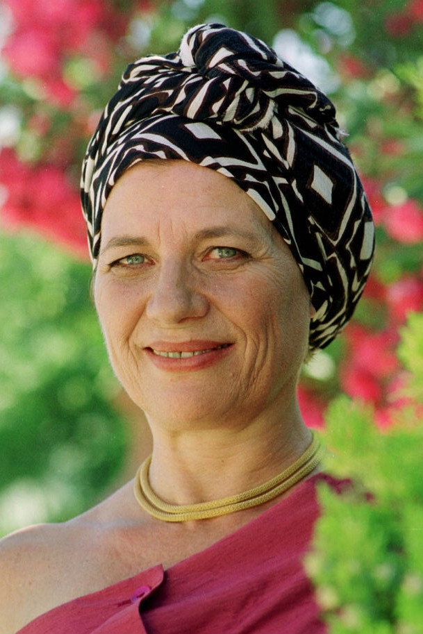 Guida Maria as Maria do Mar in The Vow