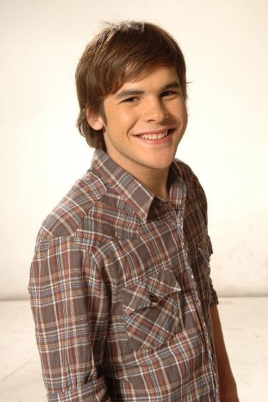 José Manuel Palacios as Tomás Echeñique in Corazón rebelde