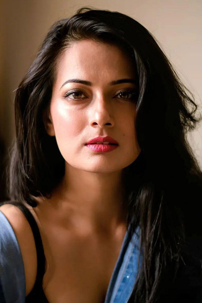 Neha Janpandit as Shraddha Swayam Khurana in Shraddha