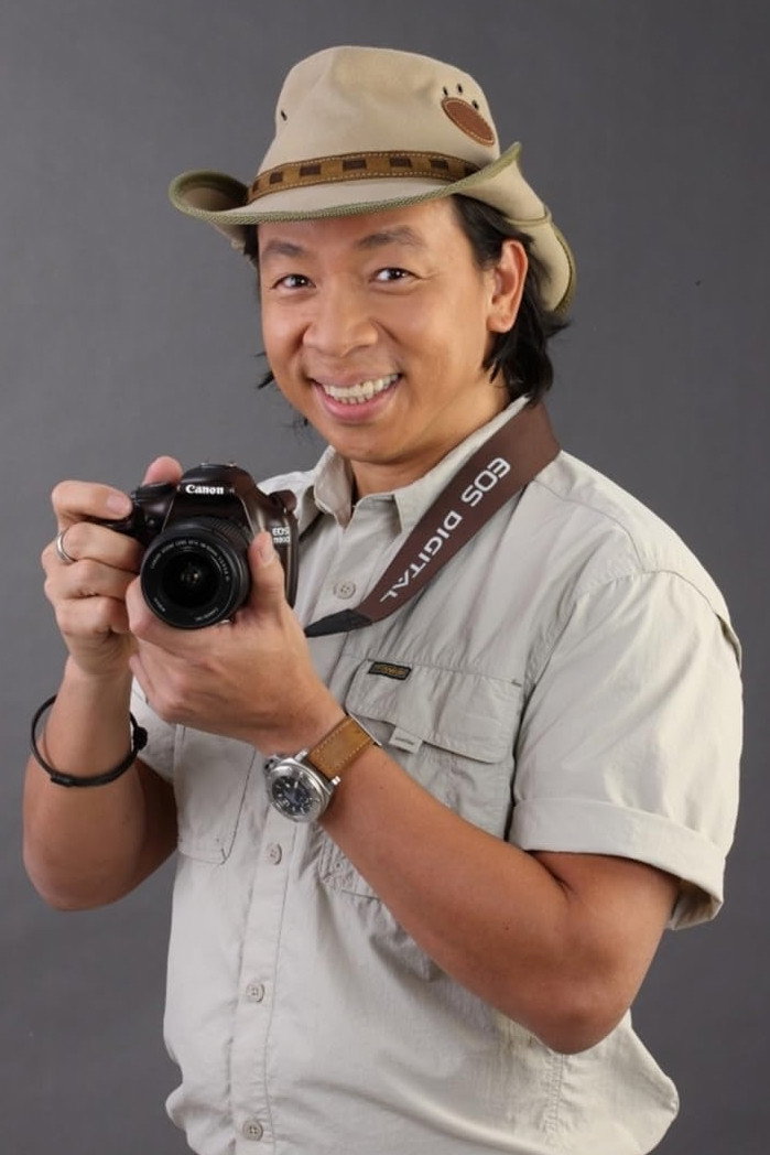Kim Atienza as Himself in Here Comes the Bride
