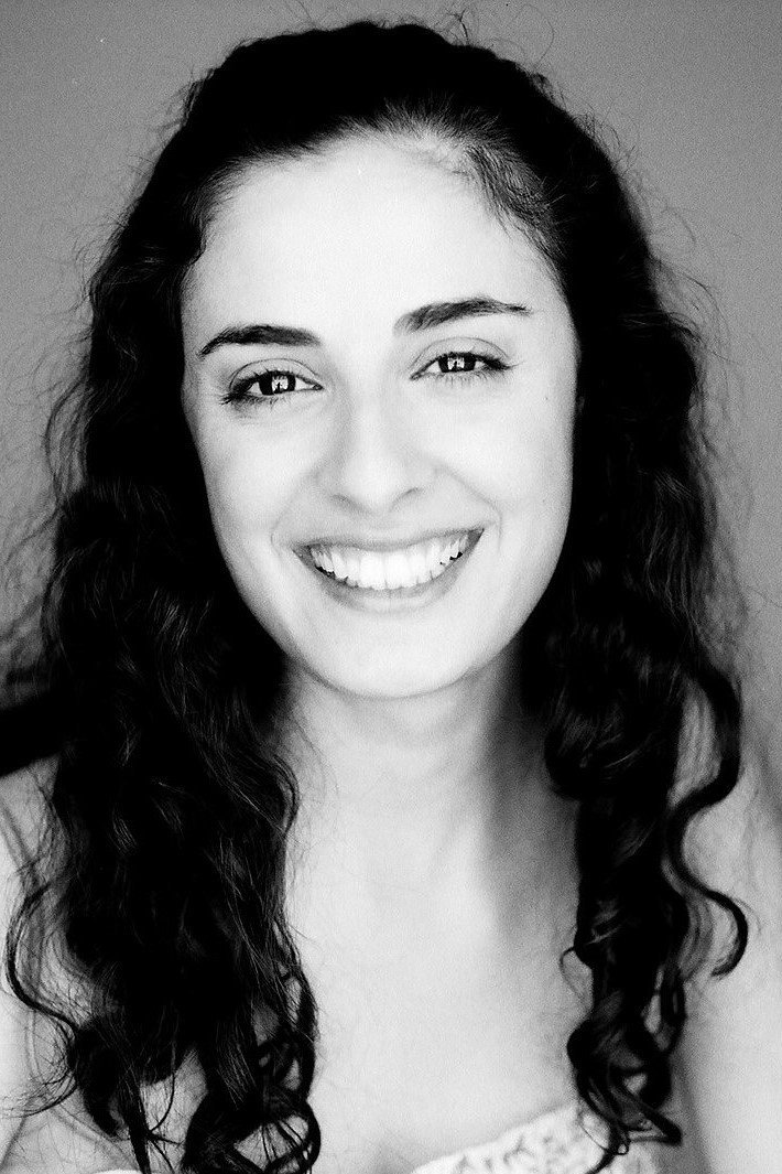 Yafit Asulin as Rita in Shoelaces