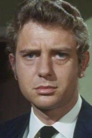 Mark Burns as Doctor John Seward in Count Dracula