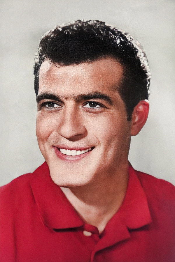 Fikret Hakan as Ergün in The Stepmother