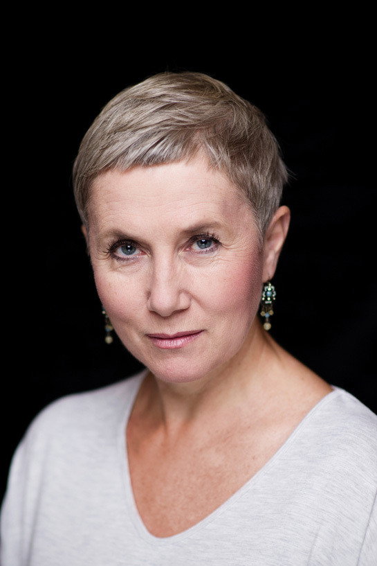 Olga Sawicka as Maria, sekretarka Solocha in Po upadku