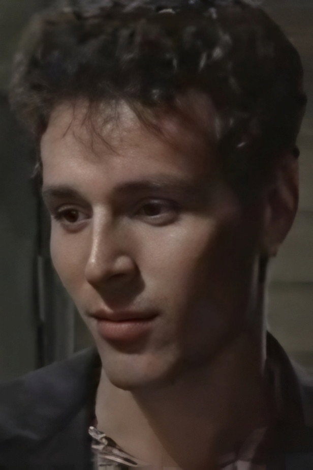 Владимир Некрасов as Yurko Zhmenyak in Handfuls