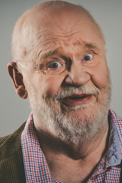 Oiva Lohtander as Eero Jansson in Raid