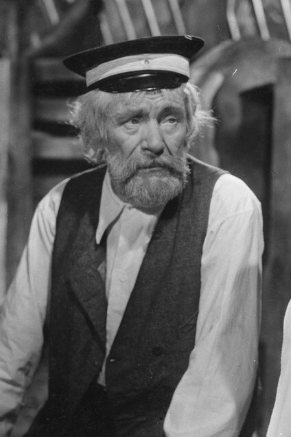 Anton Soini as Morokka, Aila's father in Aila – Pohjolan tytär