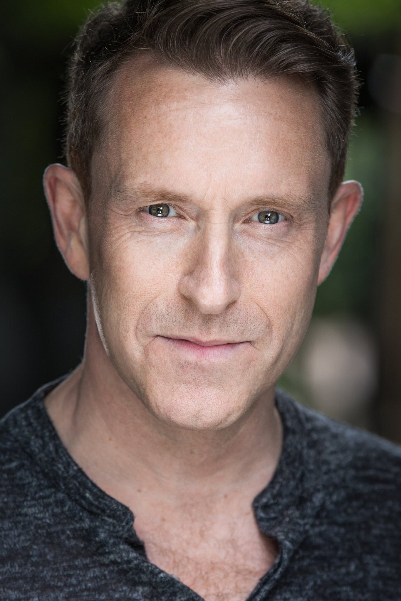 Earl Carpenter as Bishop / Javert (Barbican Cast) in Les Misérables: 25th Anniversary in Concert
