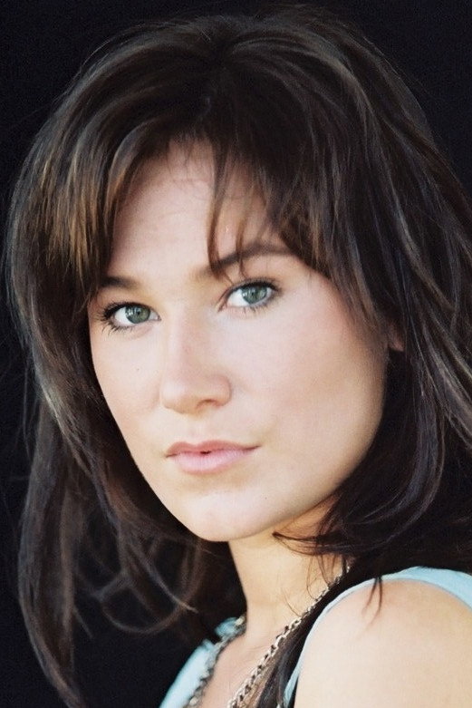 Colleen Rennison as Erin Jordan (at Ten) in The Story of Us