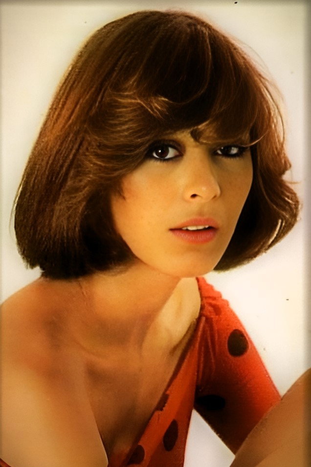 Yolanda Ríos as Olga in Helltrain