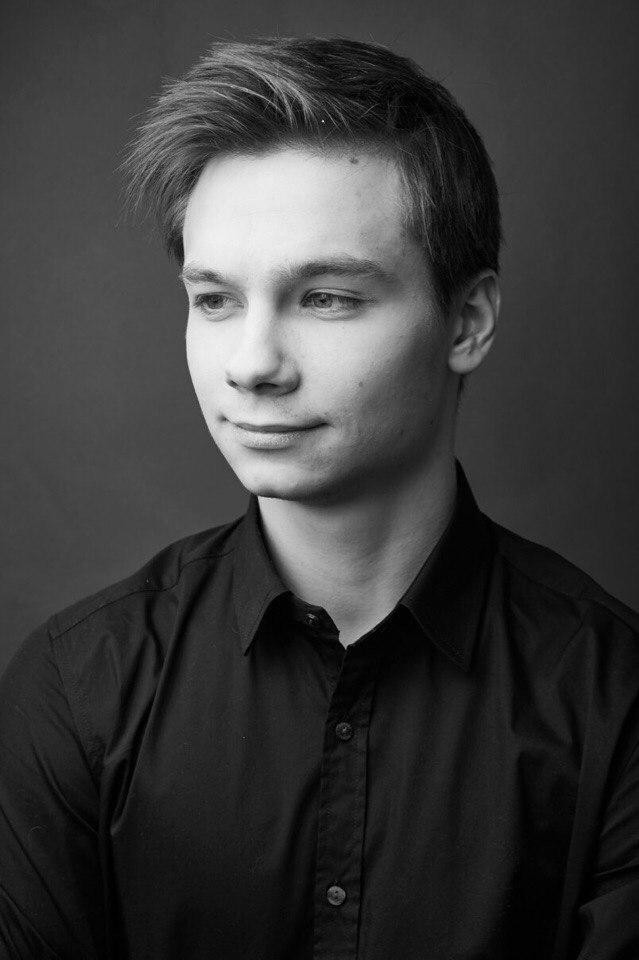 Михаил Мещеряков as Vadik in Guests