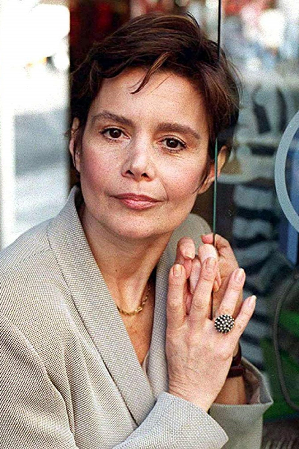 Luisina Brando as Betty in Juan que reía