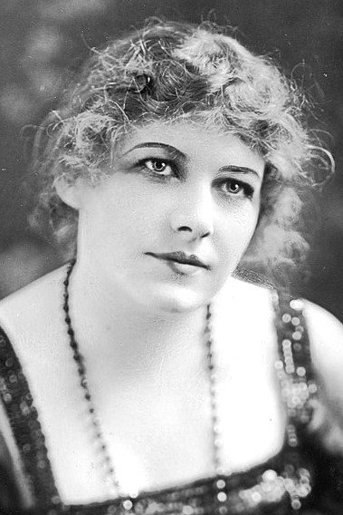 Margaret Thompson as Helen von Altman in Shell 43