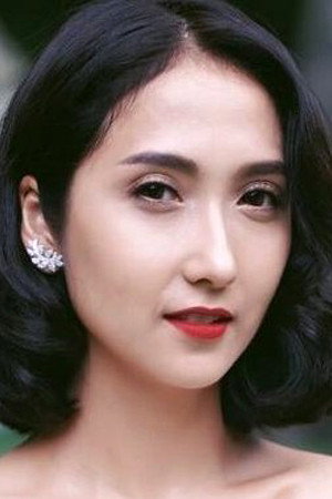 Chompoonuch Piyatumchai as Jintana in Buang Hong