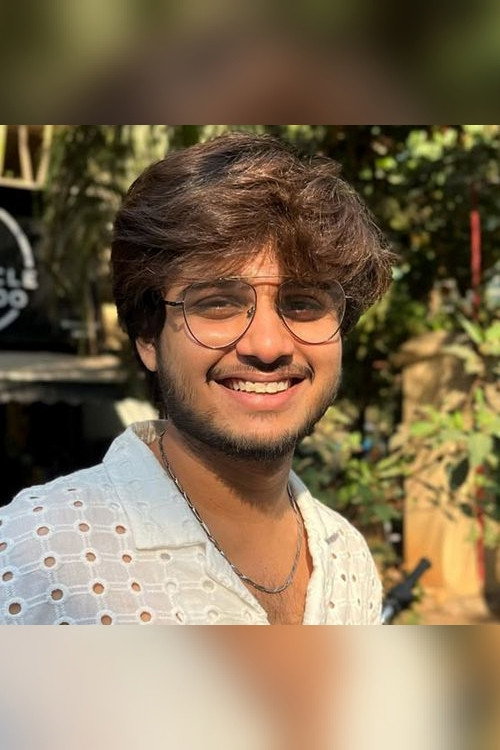 Abhinay Berde as Anurag (Young) in Ti Saddhya Kay Karte
