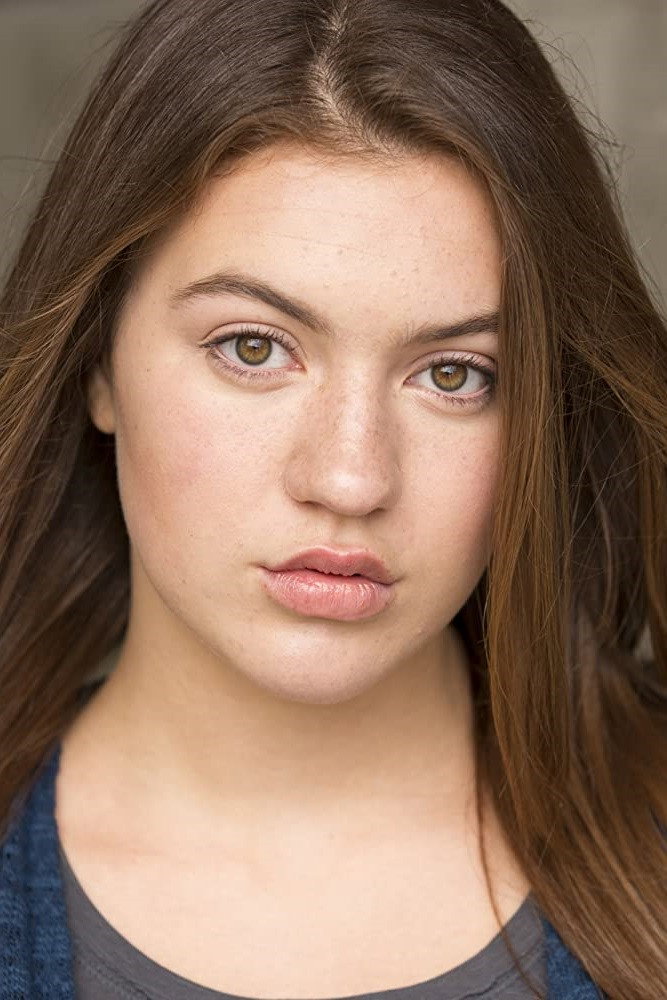 Clare Margaret Donovan as Trish Dixon in The Show
