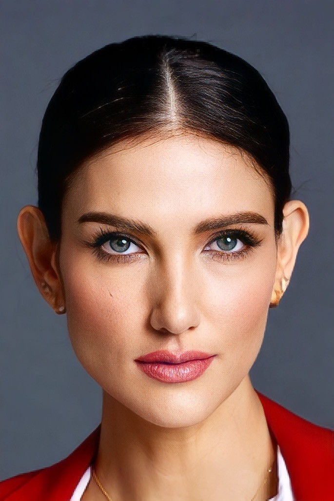 ซินดี้ สิรินยา บิชอพ as Self - Host / Head Judge in SupermodelMe