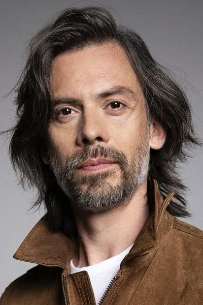 Néstor Cantillana as Miguel Frías in Isabel