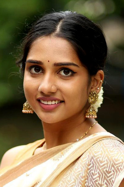 Sai Dhanyaa as Jeni in Yennanga Sir Unga Sattam
