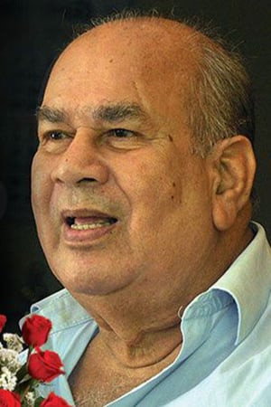 Paravoor Bharathan as Karunakaran Pillai in Snehamulla Simham