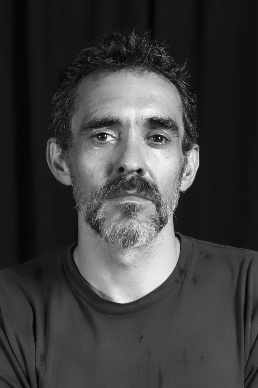 Alfredo Espinosa as Ricardo in Lucía
