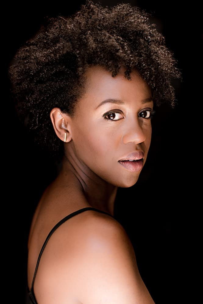 Rukiya Bernard as Agent Hobbs in Dashing Through the Snow