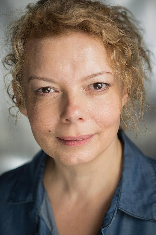 Stacha Hicks as Jean in The Owners