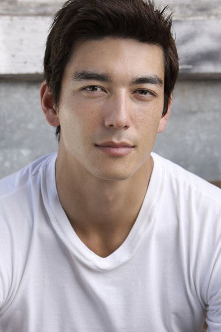 Dennis Oh as Luo Cheng in The Next Top Star