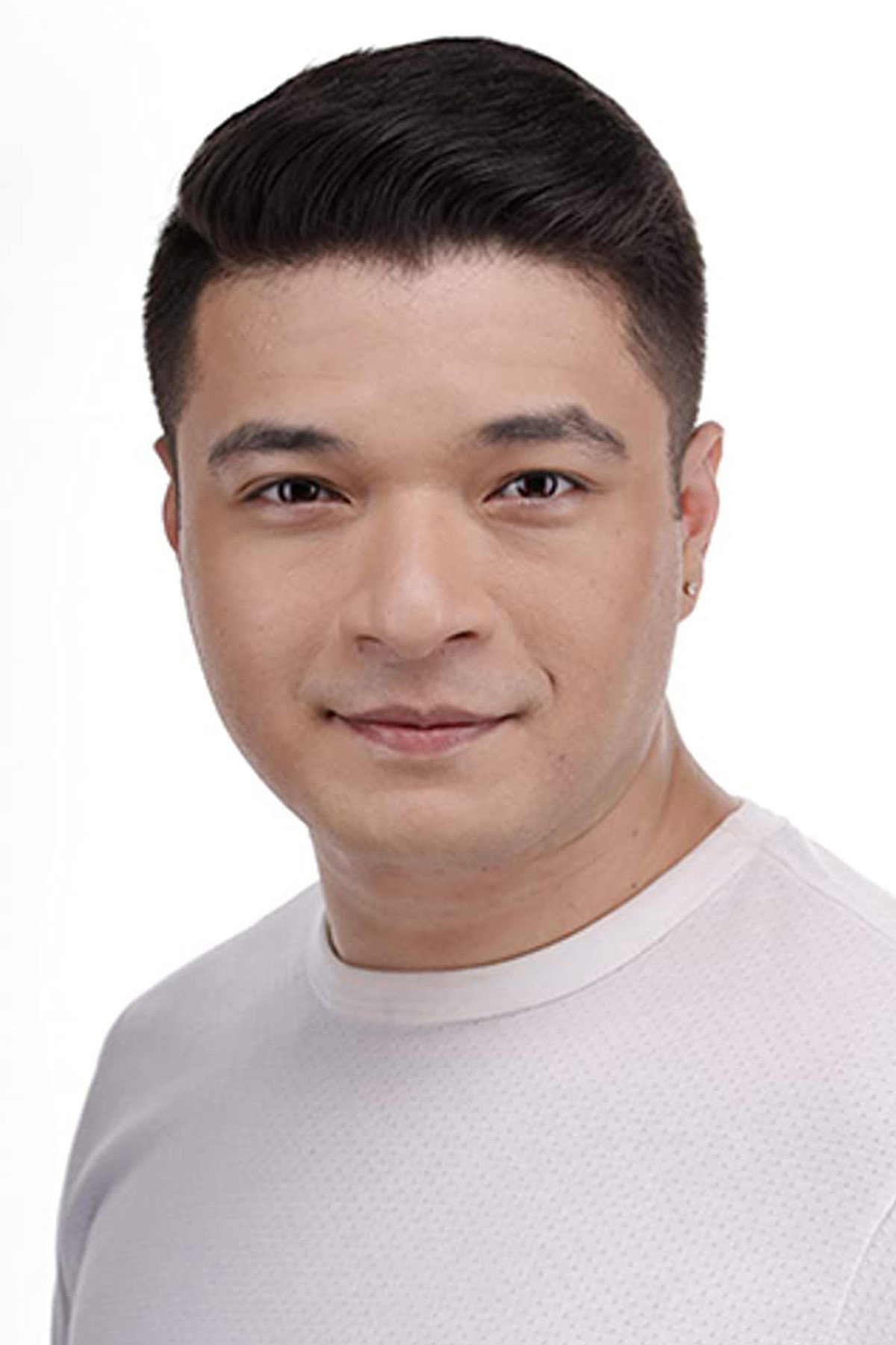 Josef Elizalde as Peter in X-Deal 2