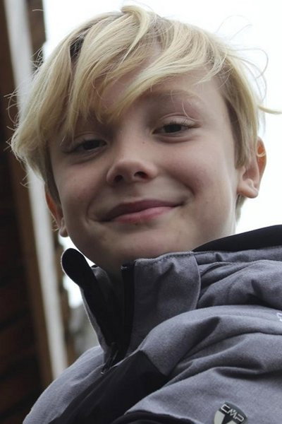 Sofus Søndergaard Mikkelsen as Bertil in Bertil & Bæltetasken