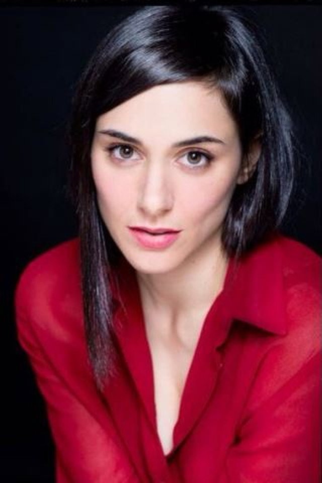 Mar del Hoyo as María José in 1000 Miles From Christmas