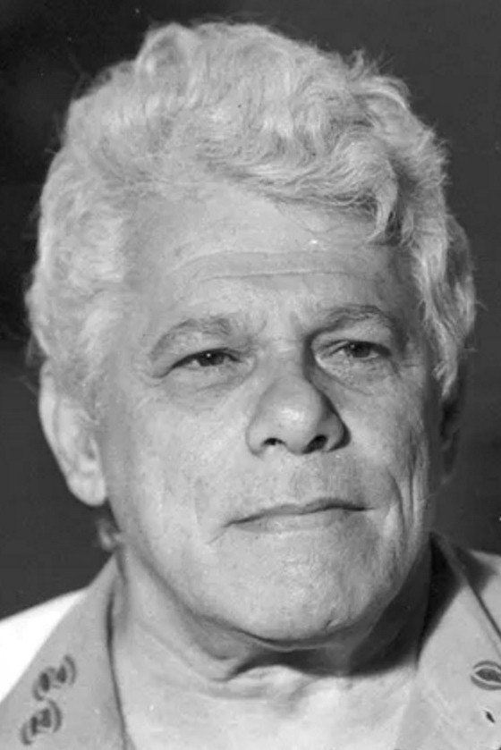 Dionísio Azevedo as Lucena in Fuscão Preto