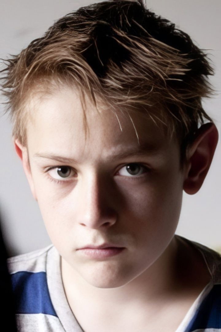 Ben Van den Heuvel as Young Pim in North Sea Texas