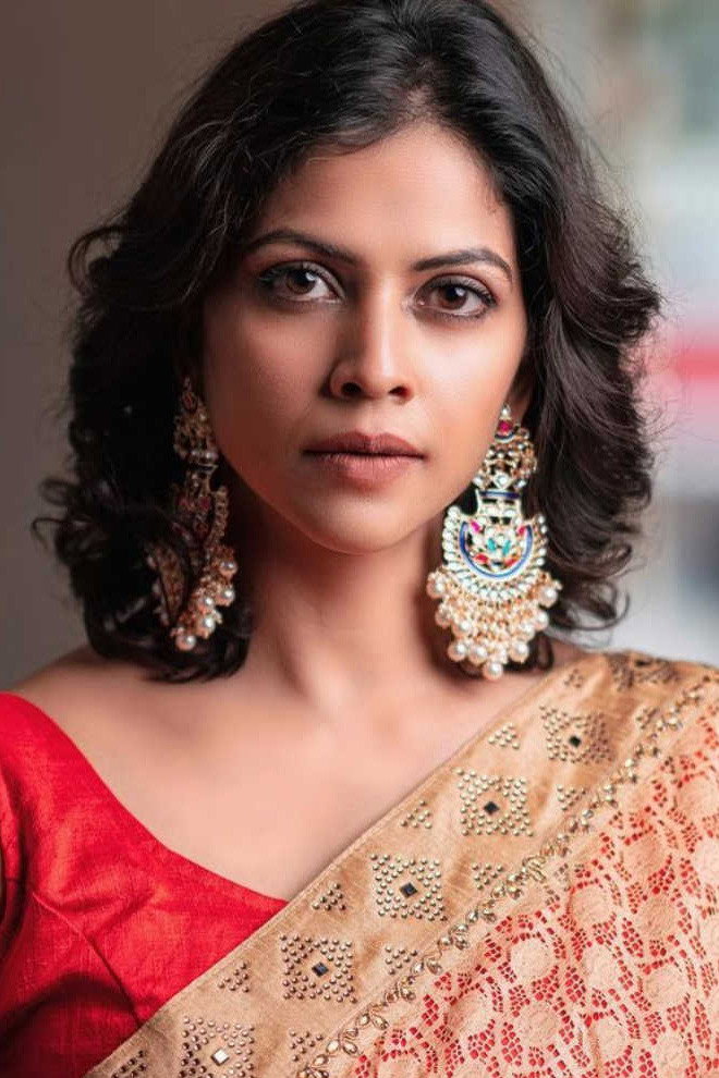 Deepali Pansare as Payal Gupta in Iss Pyaar Ko Kya Naam Doon?