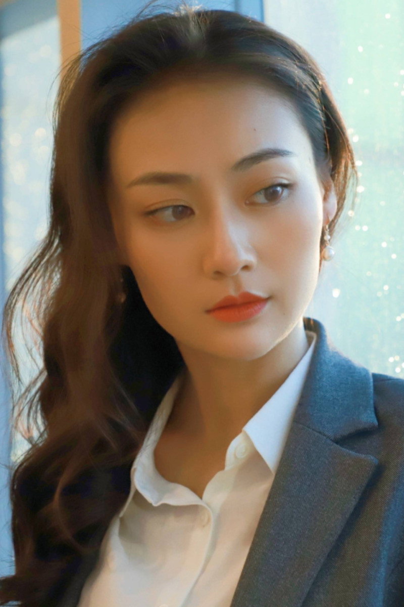 Hao Aili as Luo Yujiao in Secret Lines