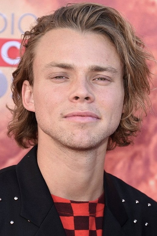 Ashton Irwin as Self in On the Record: 5 Seconds of Summer - Youngblood