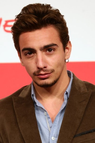 Gianluca Di Gennaro as Vincenzo Ragazzo in Una diecimilalire