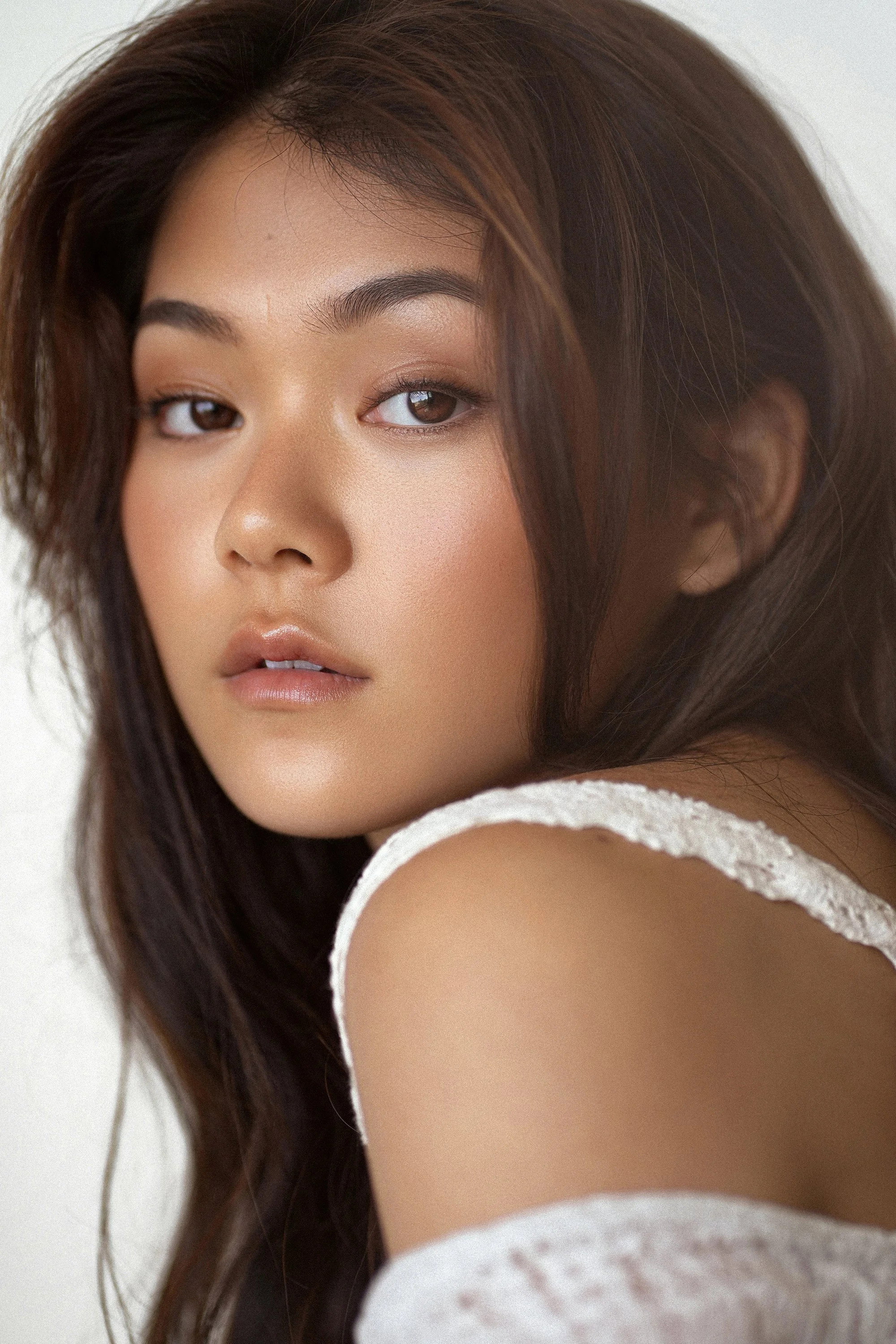 Momona Tamada as Claudia Kishi in Bebek Bakıcıları Kulübü