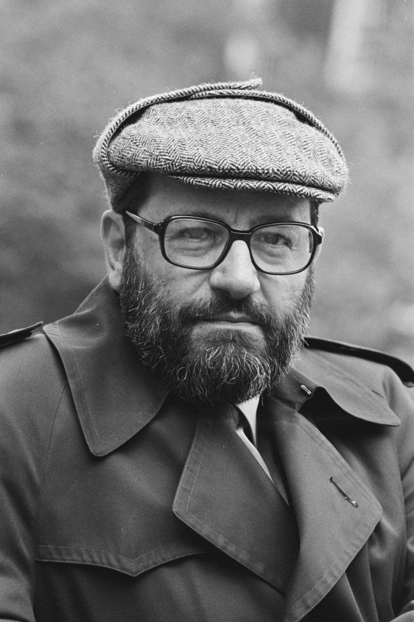 Umberto Eco as Self in La rosa dei nomi