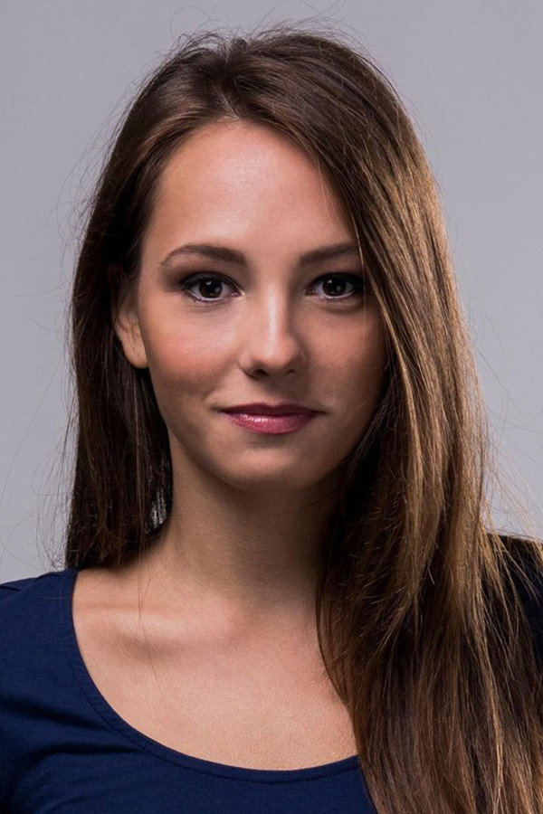 Jovana Stojiljković as Tanja in Clip