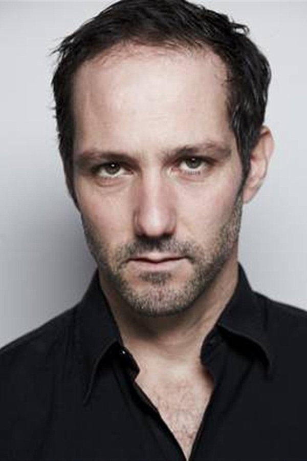 Sébastien Lalanne as Albert in Les Emmerdeurs