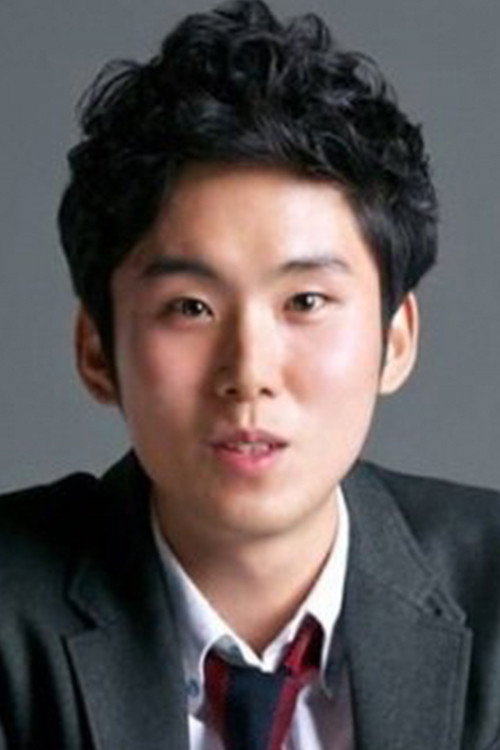 Choi Won-Joon as Yeong-Jae(영재) in Nineteen