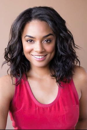 Alesha Renee as Keely in Can't Buy My Love