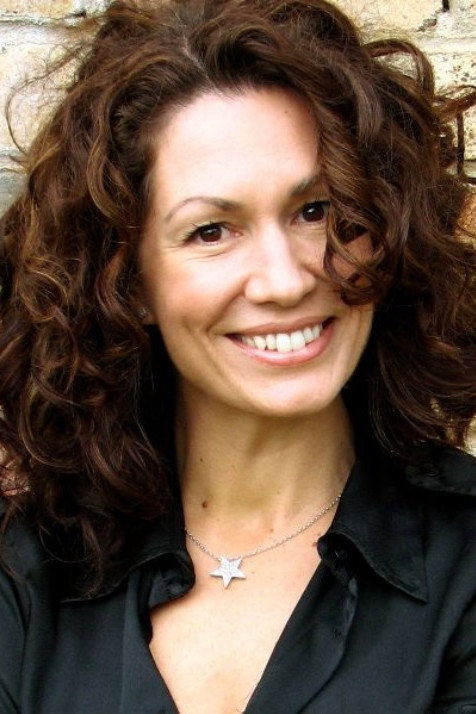 Kitty Flanagan as Helen Tudor-Fisk in Fisk