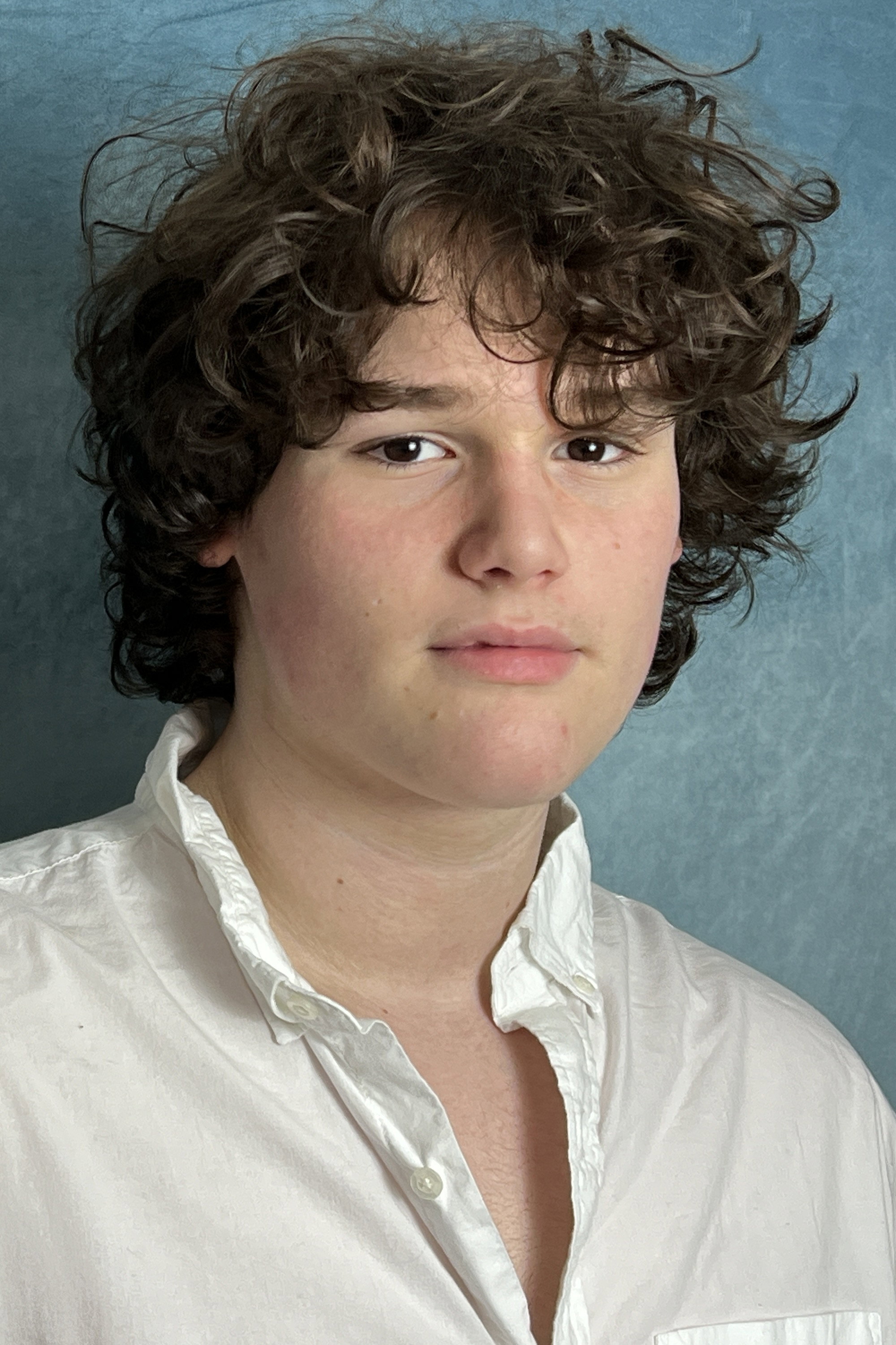 Isaac Krasner as Shawn Graumann in Holland
