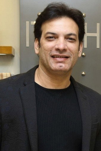 Saleem Sheikh as Sikander in Dar Si Jaati Hai Sila