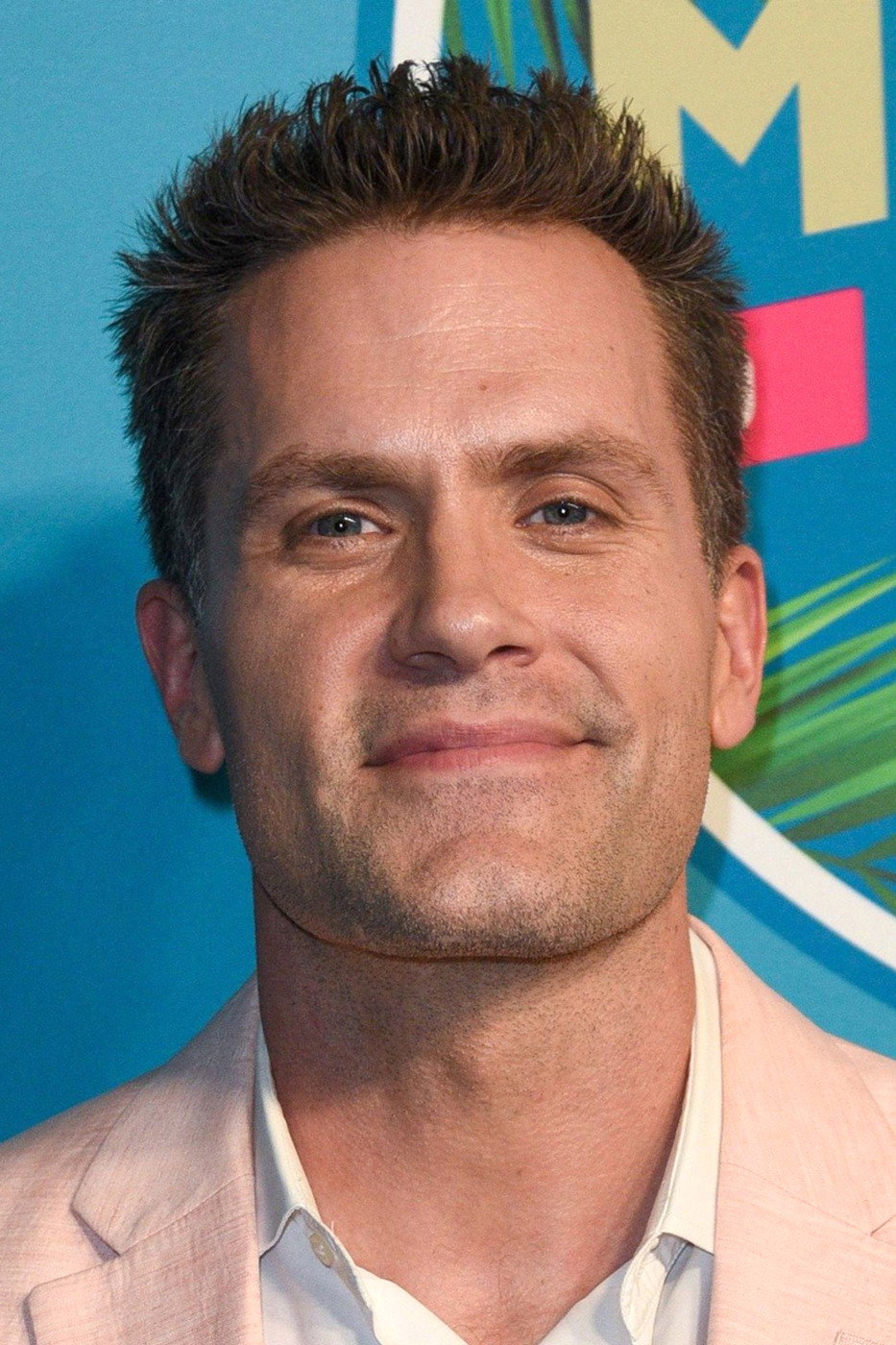 Kyle Brandt as Self - Host in Frogger