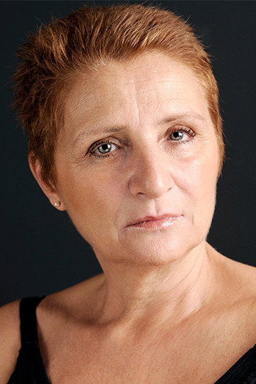 Rüçhan Çalışkur as Zahide in Yeter